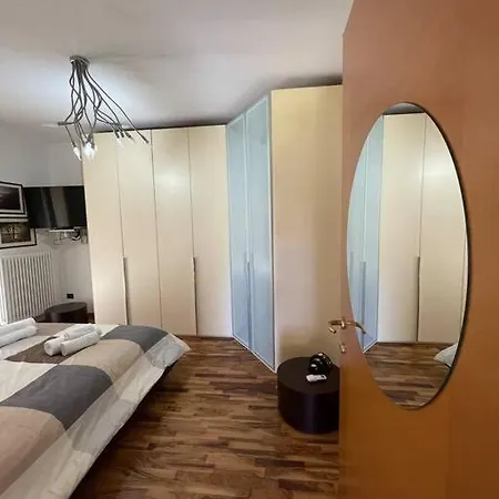 Bellissima Vicino Al Di Lecco Climatizzata Barbecue Hotell 3*