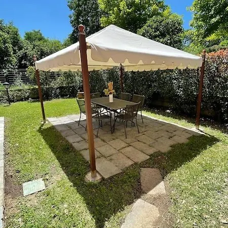 Bellissima Vicino Al Di Lecco Climatizzata Barbecue Hotell 3*