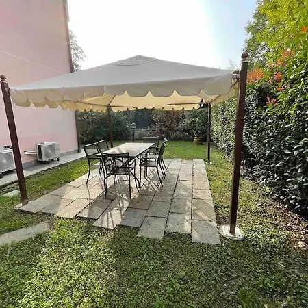 Bellissima Vicino Al Di Lecco Climatizzata Barbecue Hotel